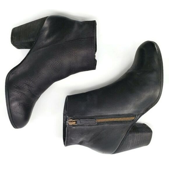 BP Black Pebbled Leather Almond-Toe Side-Zip Stacked Block Heel Ankle Boots - Picture 5 of 11